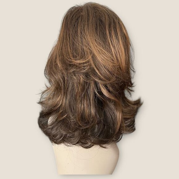 Wig Synthetic Fashion Wig. Never Worn. Sz: Avg. - Picture 5 of 8